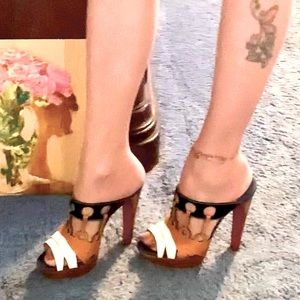 Christian LOUBOUTIN DENIM/Leather 6" HEEL PLATFORM MULE SLIDES, 40.5 DISPLAY